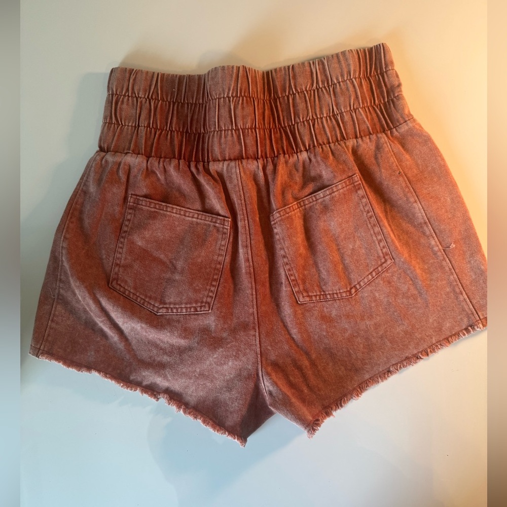 NEW IN brand shorts Sz. Med - Picture 6 of 10